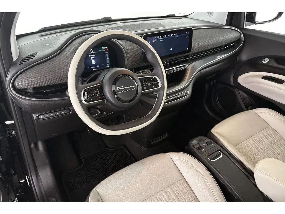 Fiat 500e La Prima 42 kWh Pano Leder Stoelverwarming uit 2024, foto 5