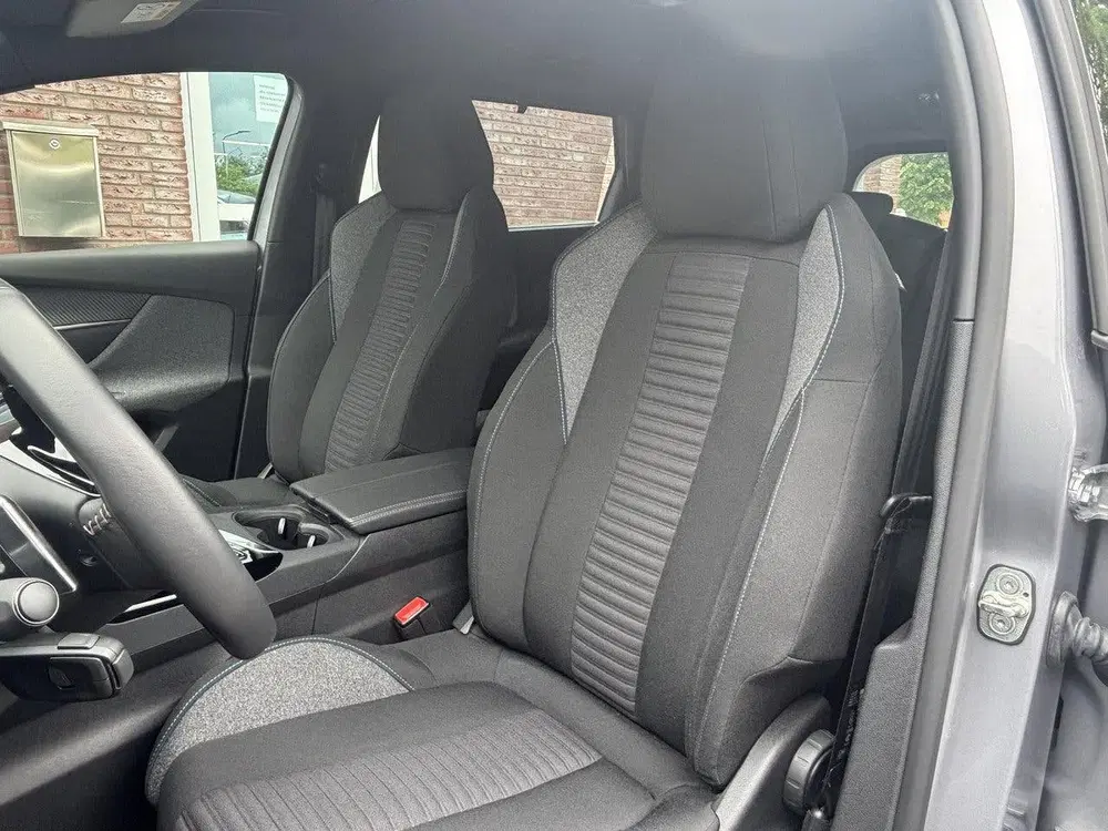 Peugeot 5008 Active Pack Business 1.2 Hybrid 145pk e-DS uit 2024, foto 16