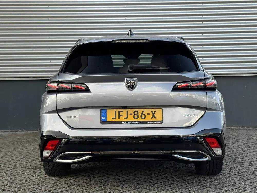 Peugeot 308 SW GT 1.6 HYbrid PHEV 225pk e-EAT8 uit 2024, foto 6