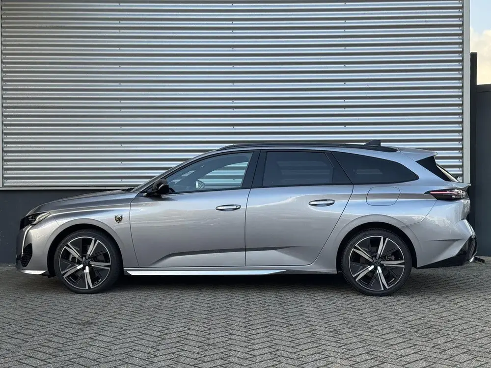 Peugeot 308 SW GT 1.6 HYbrid PHEV 225pk e-EAT8 uit 2024, foto 8