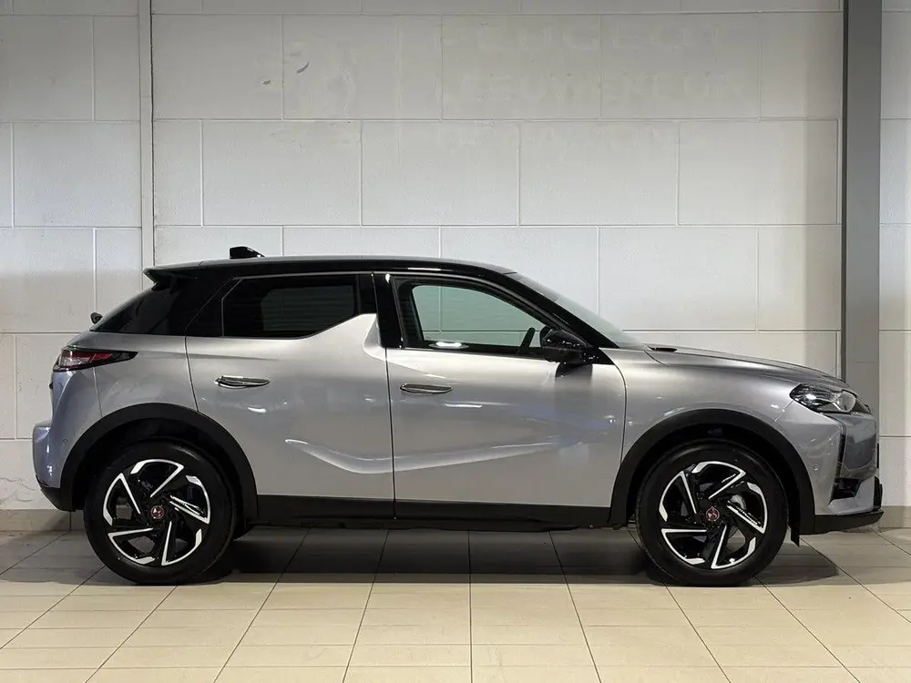 DS Automobiles DS 3 DS DS 3 Performance Line+ 1.2 Turbo 130pk uit 2023, foto 10