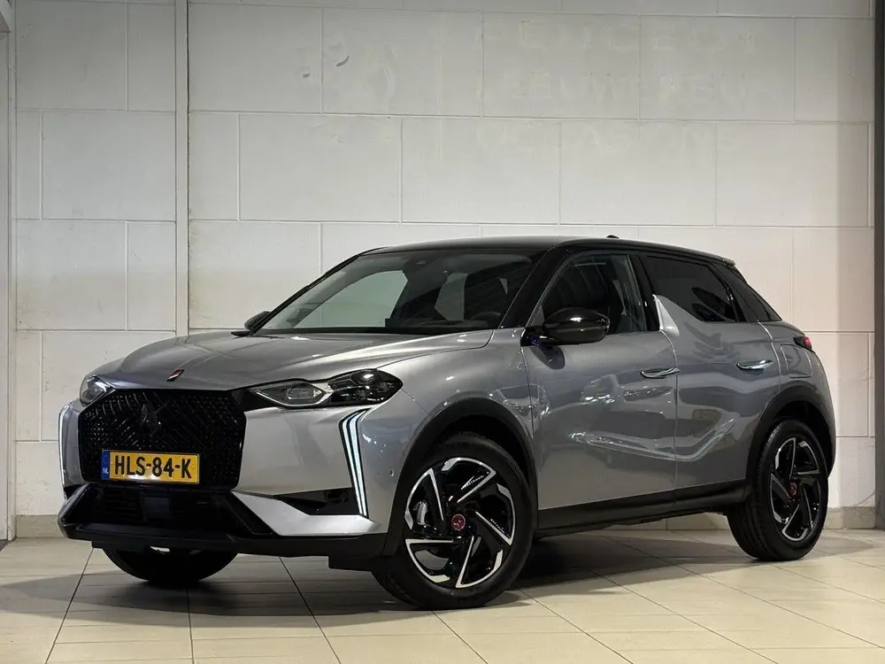 DS Automobiles DS 3 DS DS 3 Performance Line+ 1.2 Turbo 130pk uit 2023, foto 2