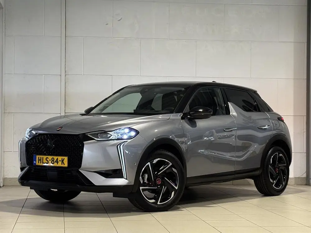 DS Automobiles DS 3 DS DS 3 Performance Line+ 1.2 Turbo 130pk uit 2023, foto 3