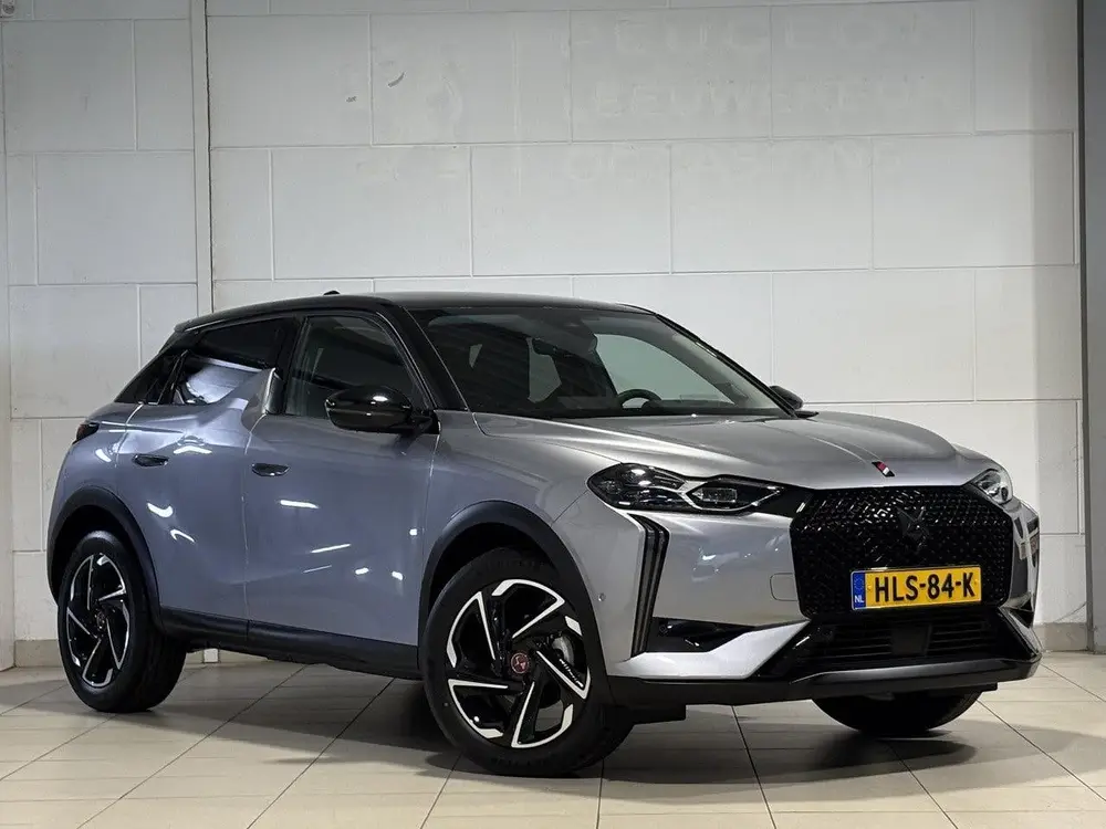 DS Automobiles DS 3 DS DS 3 Performance Line+ 1.2 Turbo 130pk uit 2023, foto 4
