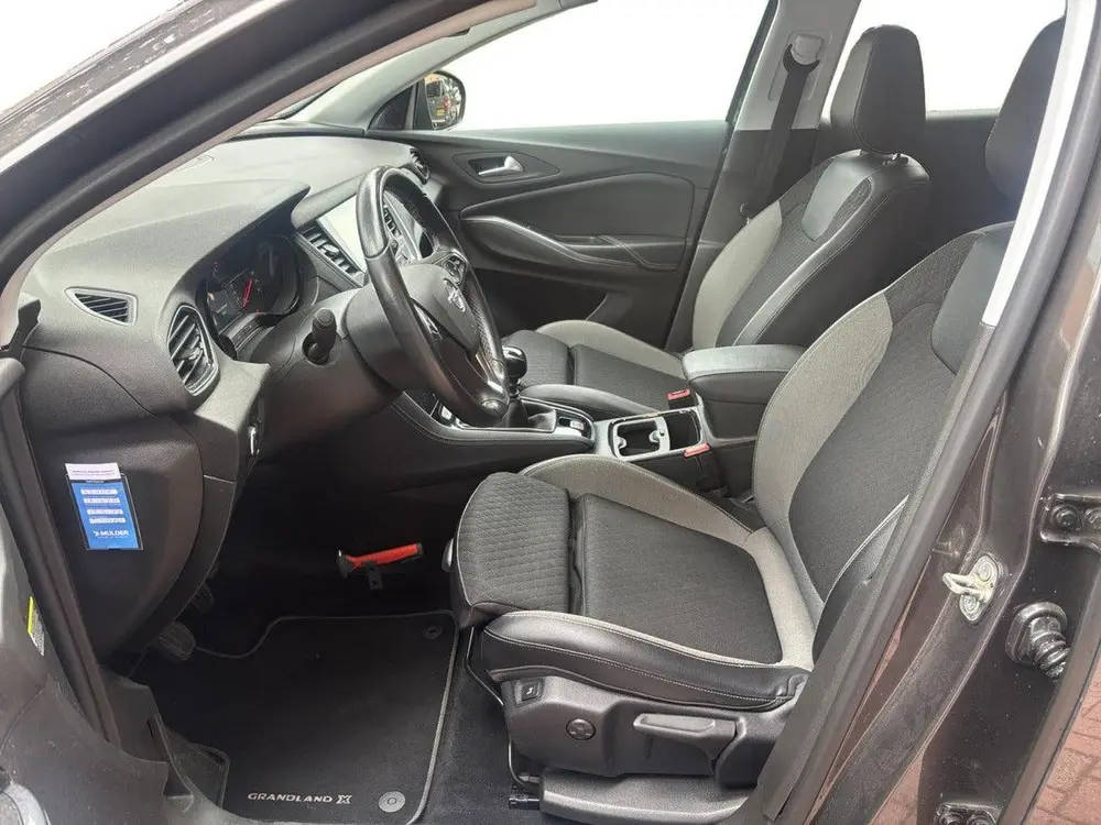Opel Grandland X Business+ 1.2 Turbo 130pk uit 2019, foto 3