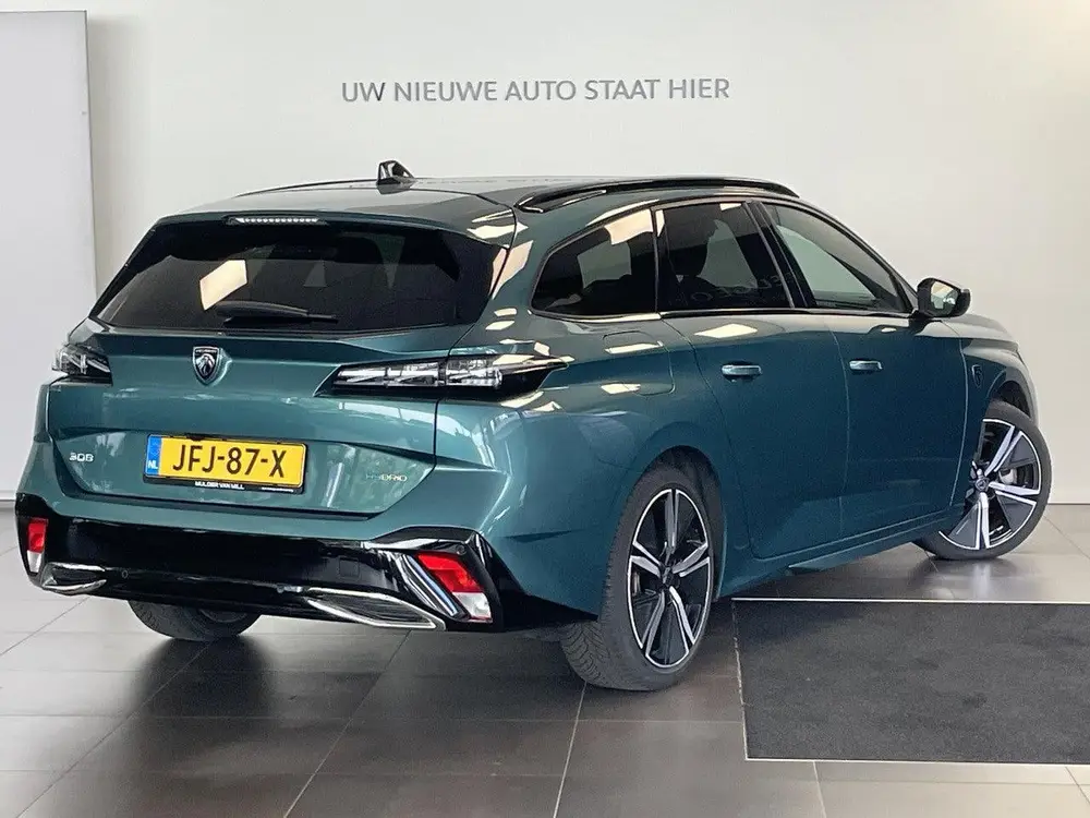 Peugeot 308 SW GT 1.6 HYbrid PHEV 225pk e-EAT8 uit 2024, foto 12