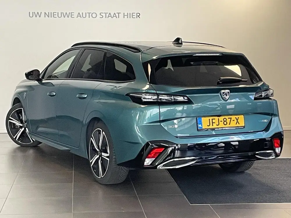 Peugeot 308 SW GT 1.6 HYbrid PHEV 225pk e-EAT8 uit 2024, foto 9