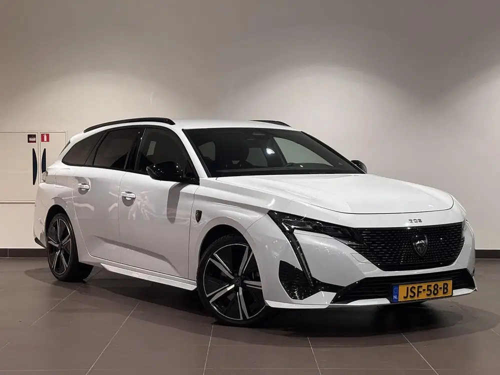 Peugeot 308 SW GT 1.6 HYbrid PHEV 225pk e-EAT8 uit 2024, foto 4