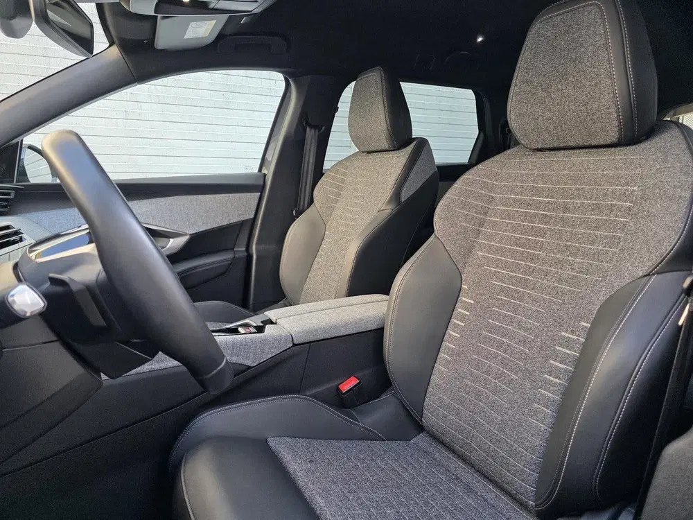 Peugeot 5008 Allure Pack 1.2 Hybrid 145pk e-DSC6 uit 2025, foto 10
