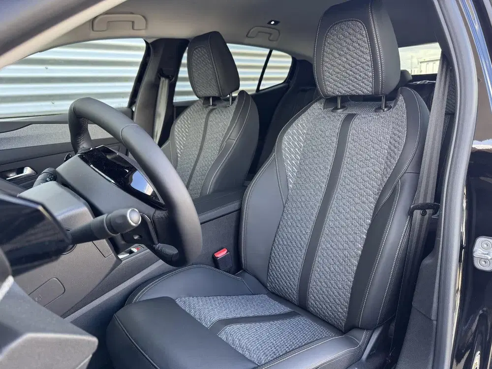 Peugeot 408 1.2 Allure Hybrid 145pk uit 2026, foto 15