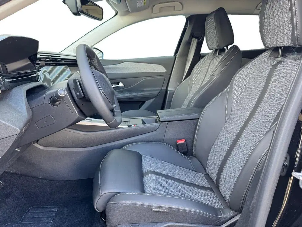 Peugeot 408 1.2 Allure Hybrid 145pk uit 2026, foto 4