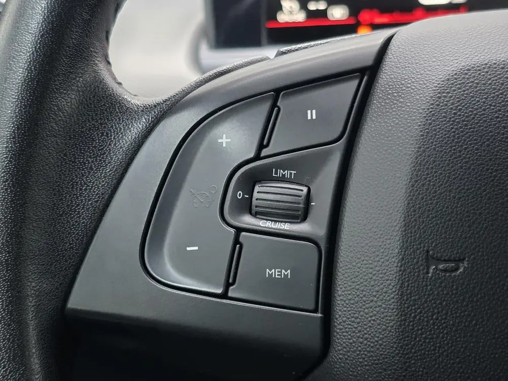 Citroën C4 Cactus Shine 1.2 Turbo 110pk | NAVI | KEYLESS | uit 2019, foto 16