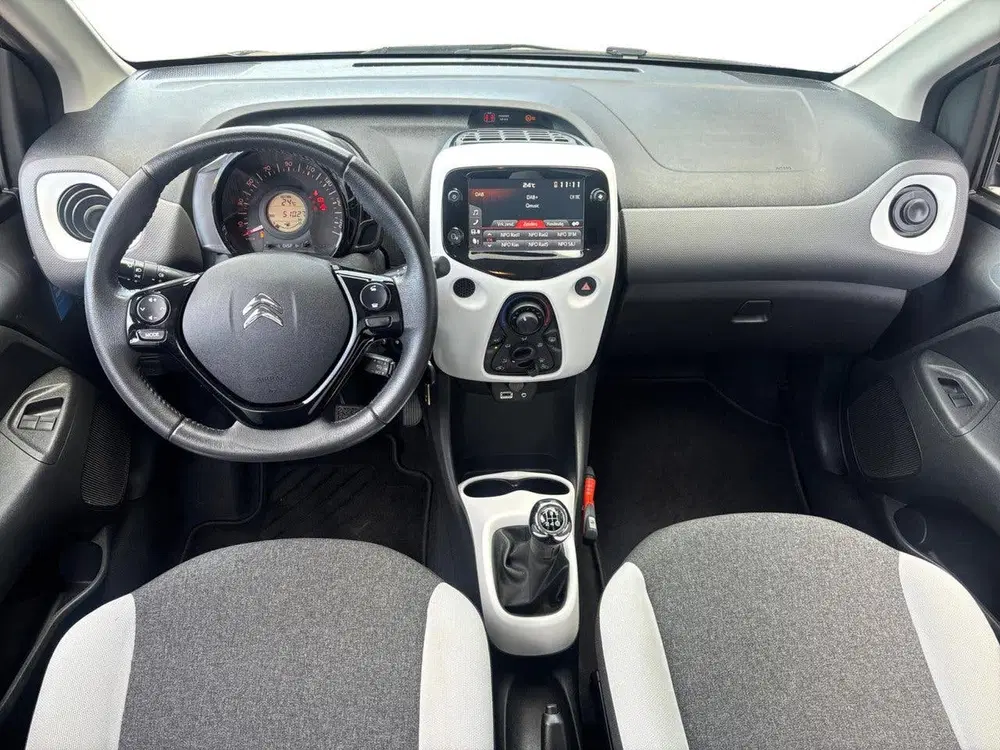 Citroën C1 5-deurs Millenium Feel 1.0 e-VTi 72pk uit 2021, foto 11
