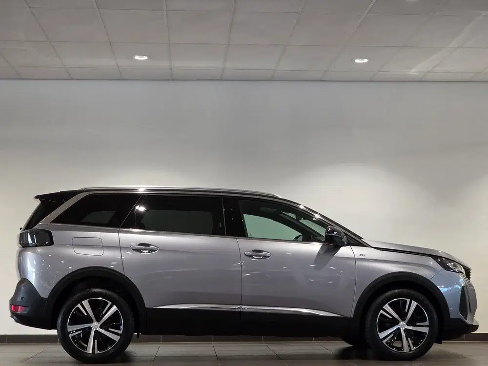 Peugeot 5008 GT 1.2 Turbo 130pk EAT8 uit 2023, foto 4