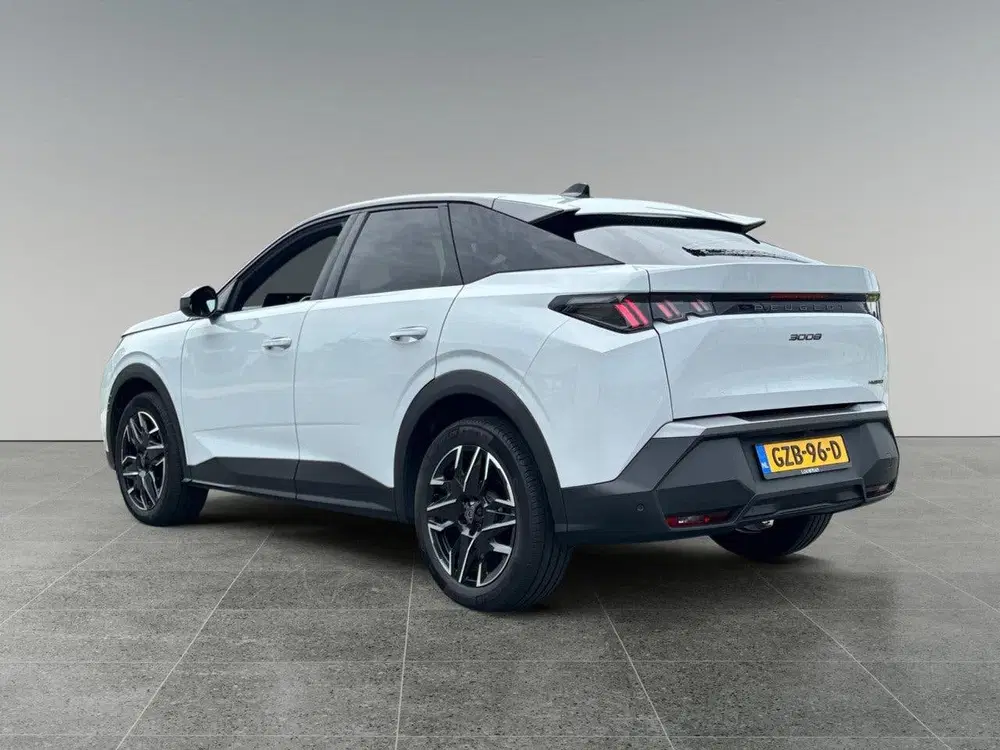 Peugeot 3008 Allure 1.2 Hybrid 145pk e-DSC6 uit 2024, foto 3
