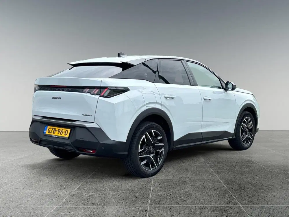 Peugeot 3008 Allure 1.2 Hybrid 145pk e-DSC6 uit 2024, foto 5