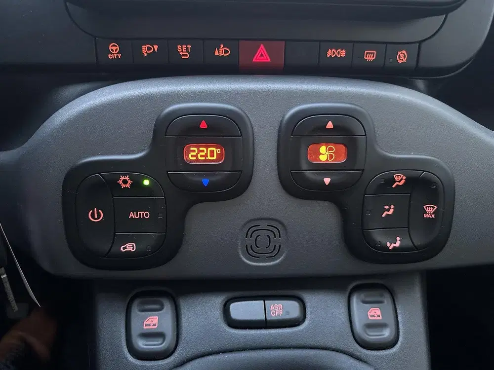 Fiat Panda City Cross 1.0 Hybrid 70pk uit 2023, foto 16