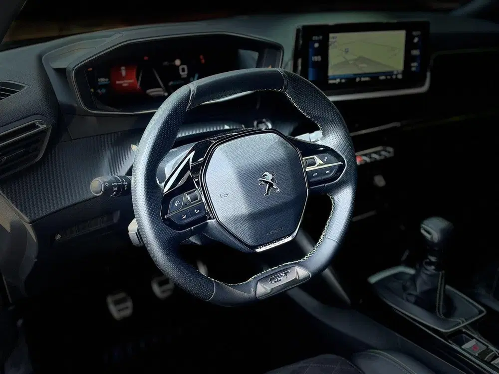 Peugeot 2008 GT Pack 1.2 Turbo 130pk uit 2021, foto 19