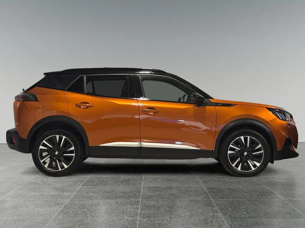 Peugeot 2008 GT Pack 1.2 Turbo 130pk uit 2021, foto 4