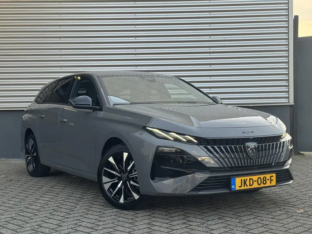 Peugeot 308 SW Allure 1.2 Hybrid 145pk e-DCS6 uit 2025, foto 5