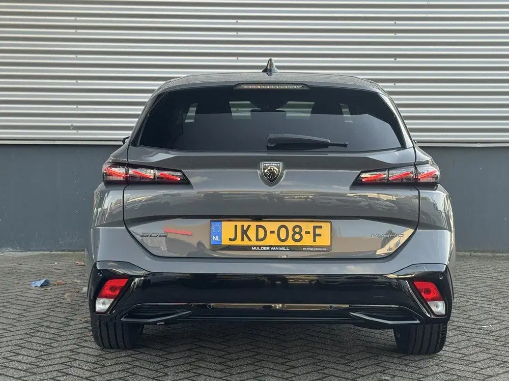 Peugeot 308 SW Allure 1.2 Hybrid 145pk e-DCS6 uit 2025, foto 8