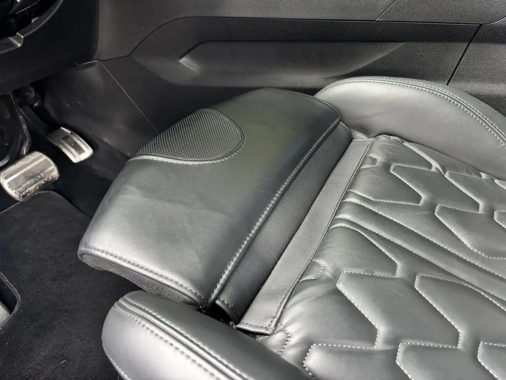 Peugeot 3008 GT Pack 1.6 HYbrid4 PHEV 300pk 4x4 e-EAT8 uit 2022, foto 10