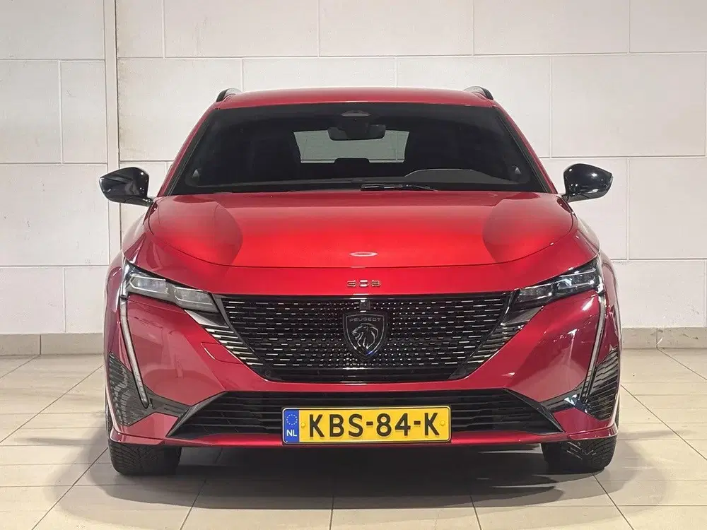 Peugeot 308 SW GT 1.2 Turbo 130pk EAT8 uit 2024, foto 3