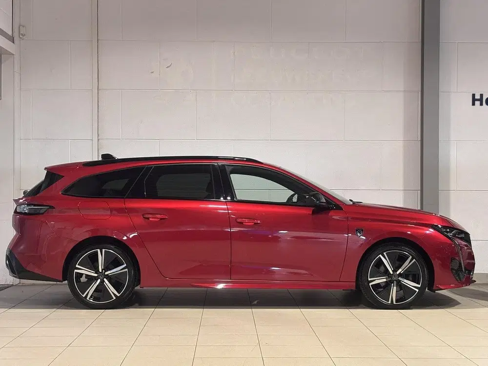 Peugeot 308 SW GT 1.2 Turbo 130pk EAT8 uit 2024, foto 5