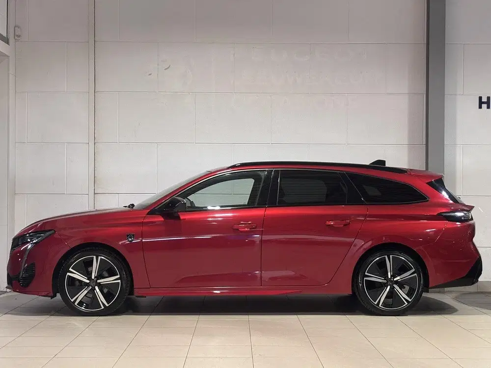 Peugeot 308 SW GT 1.2 Turbo 130pk EAT8 uit 2024, foto 9