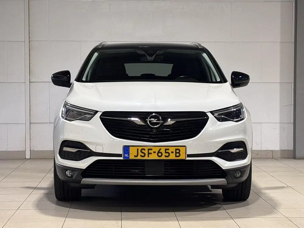 Opel Grandland X Ultimate+ 1.6 HYbrid4 PHEV 300pk 4x4 e-EAT uit 2020, foto 3