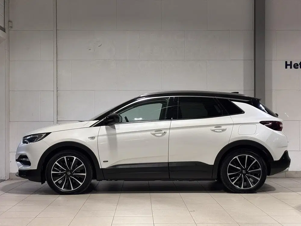 Opel Grandland X Ultimate+ 1.6 HYbrid4 PHEV 300pk 4x4 e-EAT uit 2020, foto 9