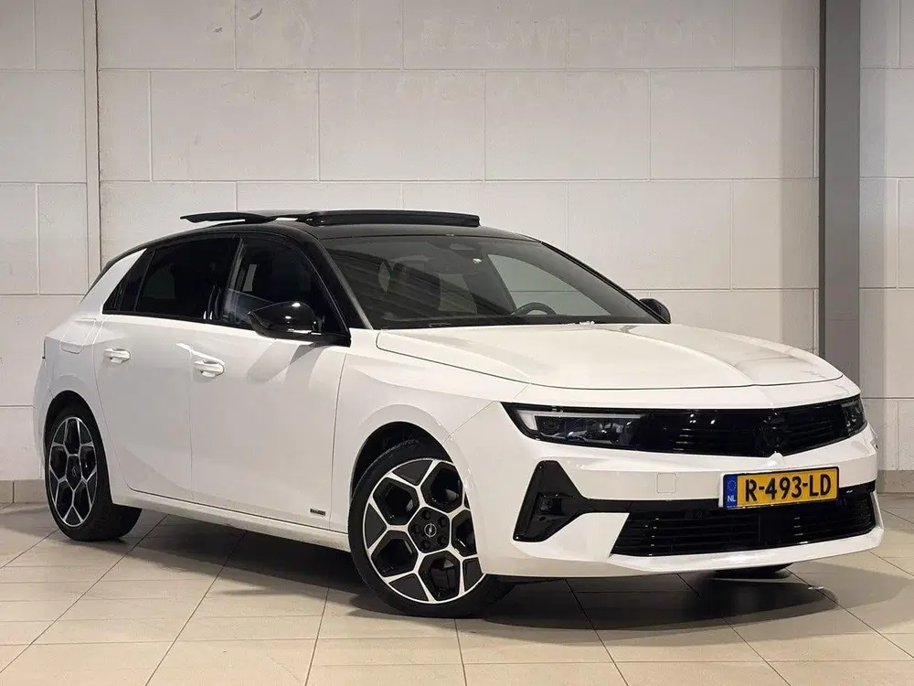 Opel Astra Ultimate 1.2 Turbo 130pk EAT8 uit 2022, foto 5
