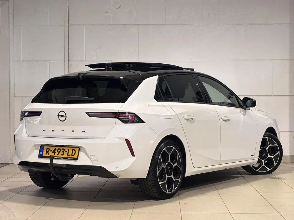 Opel Astra Ultimate 1.2 Turbo 130pk EAT8 uit 2022, foto 7