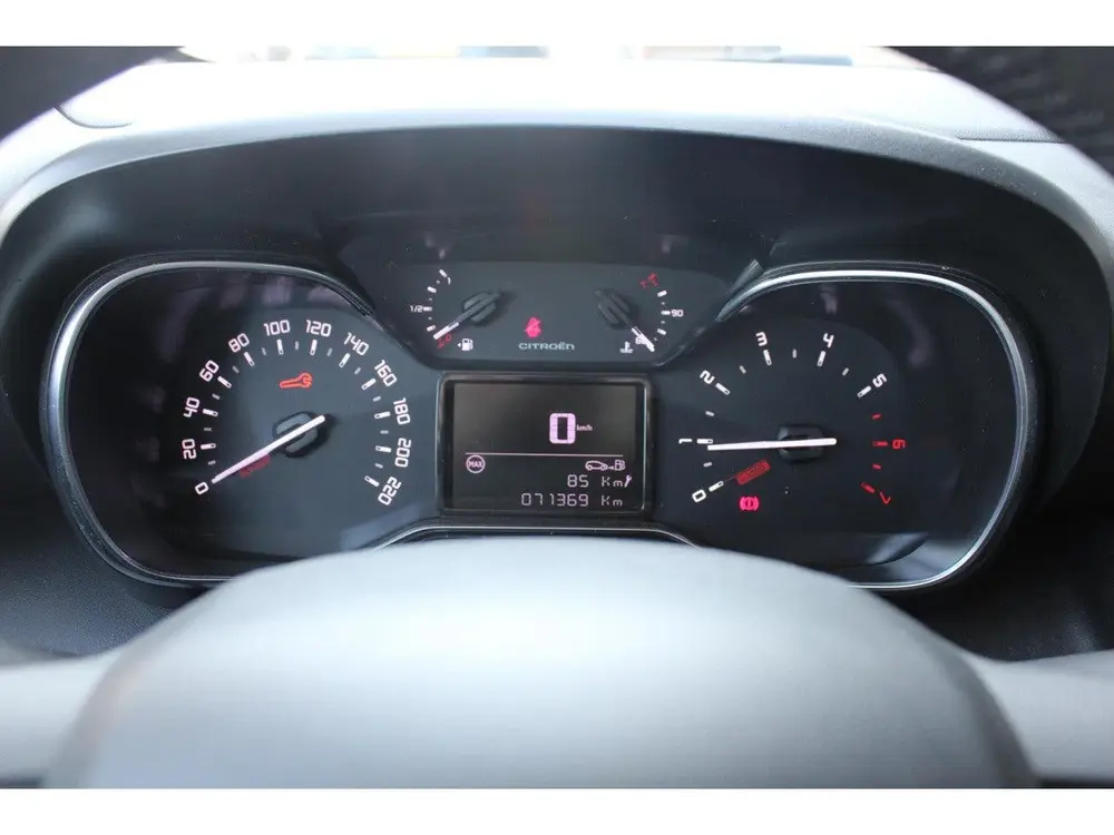 Citroën C3 Aircross 1.2 PureTech S&S Feel Navigatie | DAB | uit 2019, foto 6
