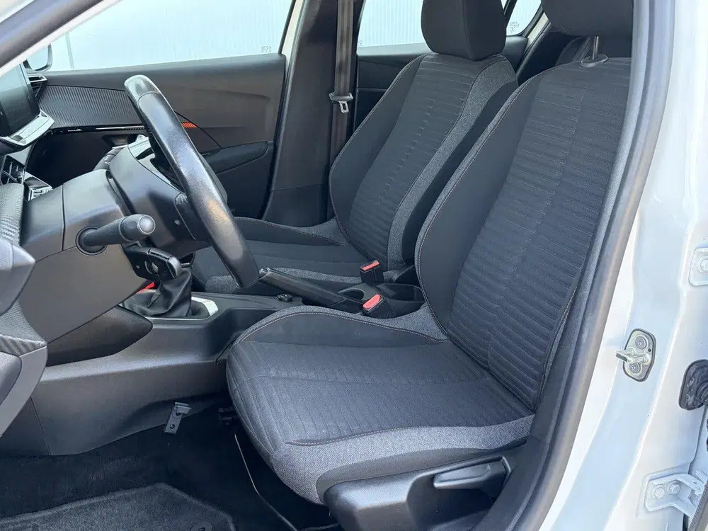 Peugeot 208 1.2 PureTech Active uit 2021, foto 10