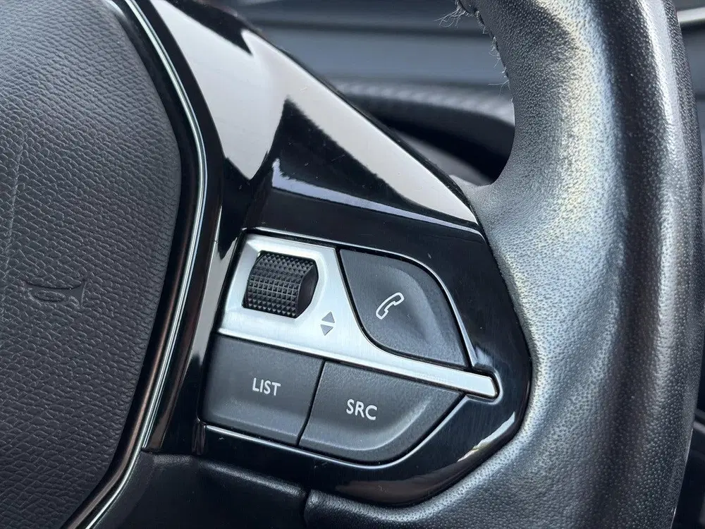 Peugeot 208 1.2 PureTech Active uit 2021, foto 16