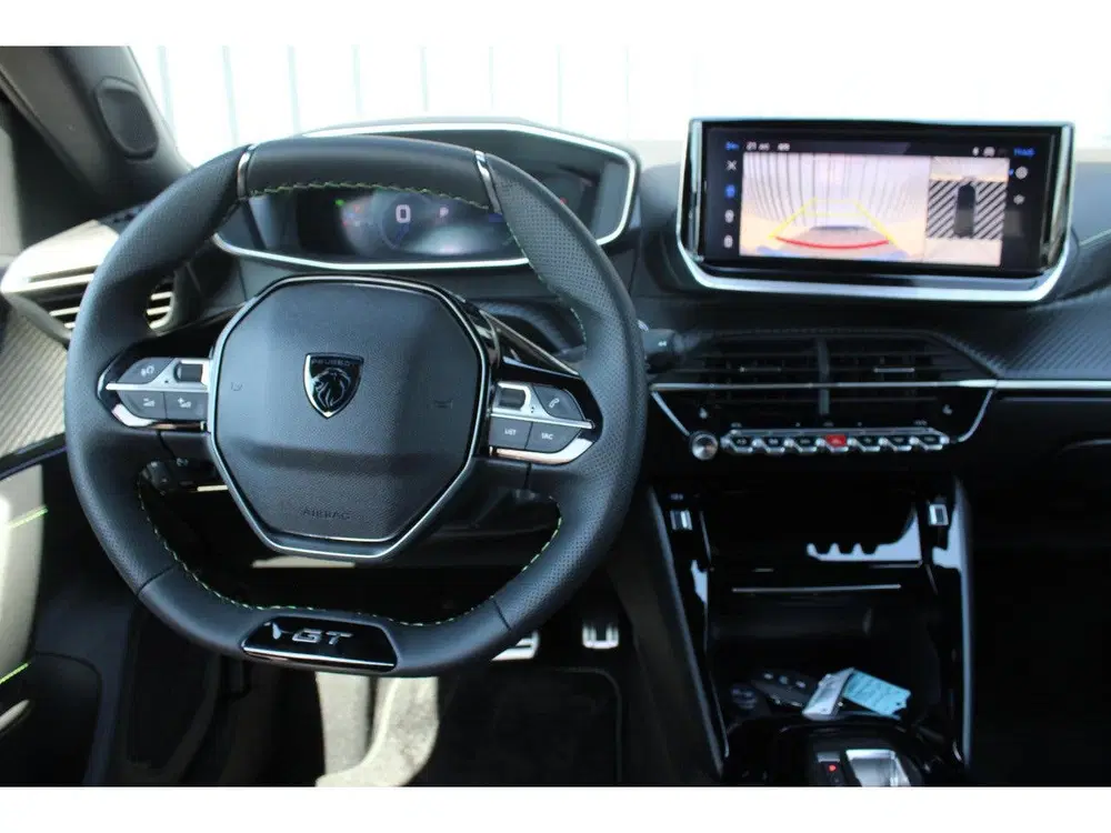 Peugeot 2008 1.2 Hybrid 145 GT Navigatie uit 2026, foto 7