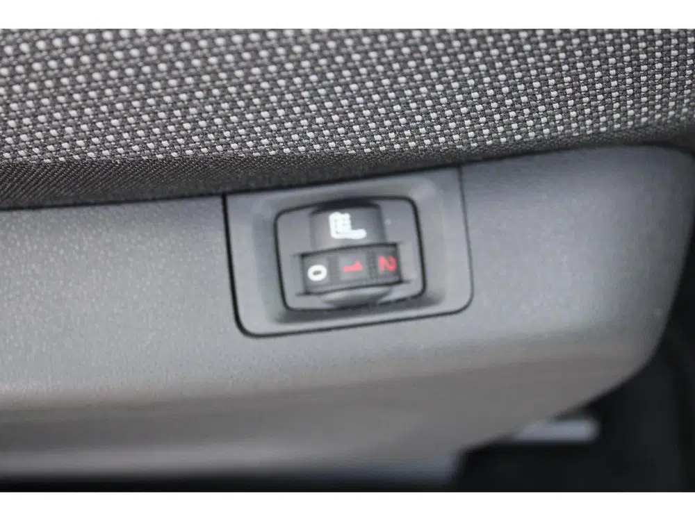 Citroën C3 Aircross 1.2 PureTech S&S Business Navigatie uit 2020, foto 19