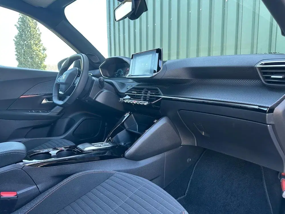 Peugeot 2008 EV Active Pack 50 kWh Navigatie uit 2023, foto 15