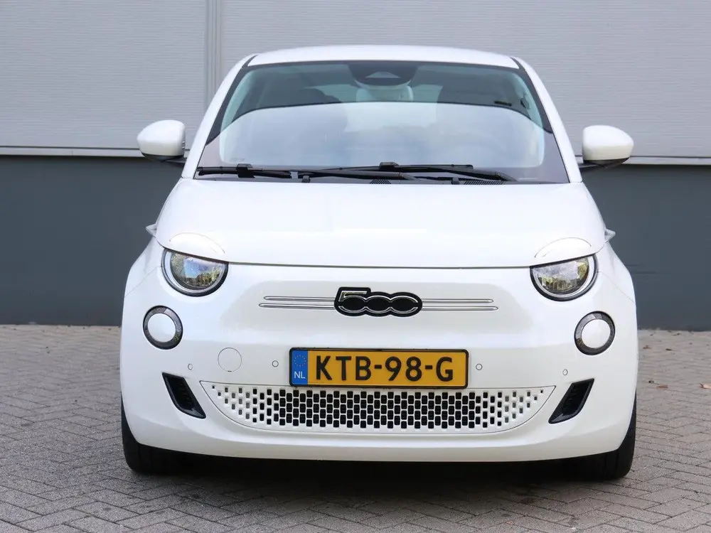 Fiat 500e Icon 42 kWh 118pk uit 2023, foto 5