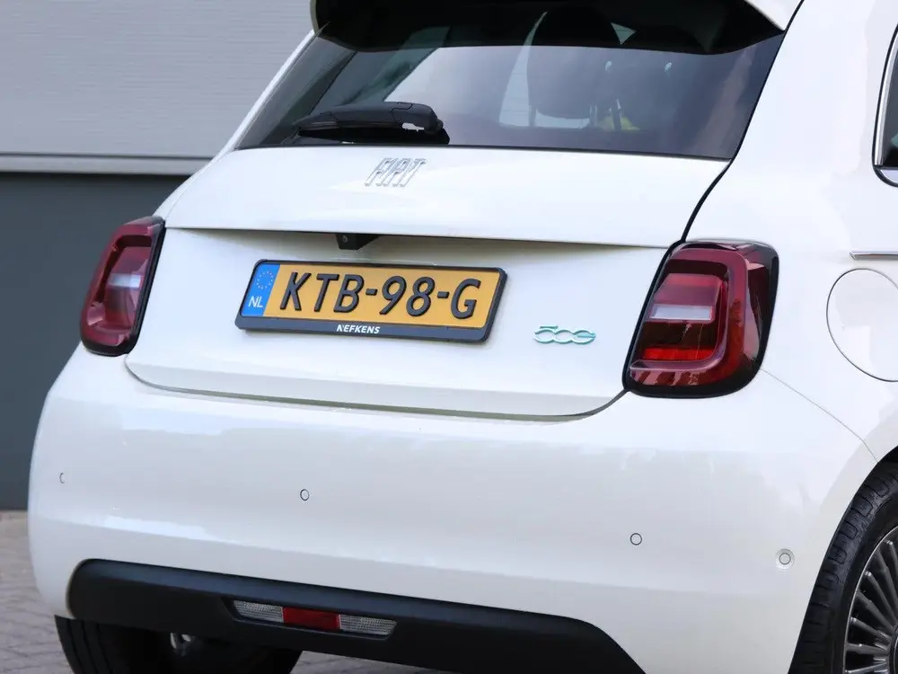 Fiat 500e Icon 42 kWh 118pk uit 2023, foto 7