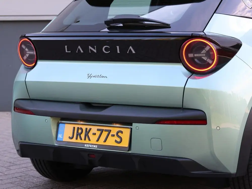 Lancia Ypsilon LX 51 kWh | Navigatie | Apple Carplay/Android uit 2025, foto 7