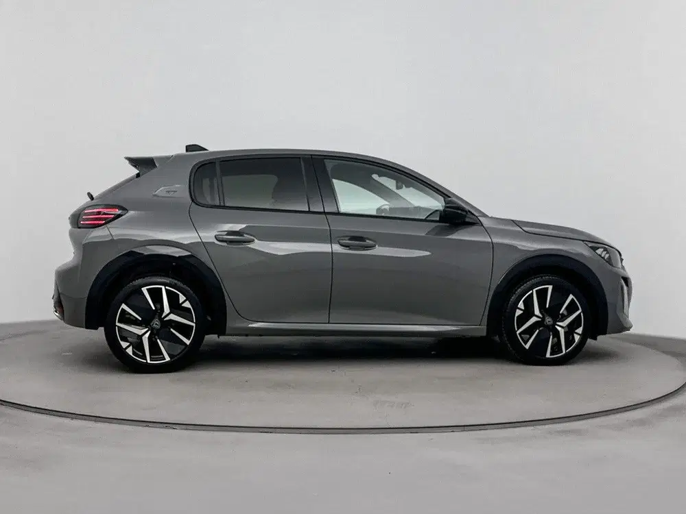 Peugeot 208 GT Hybrid 145pk Automaat uit 2025, foto 8