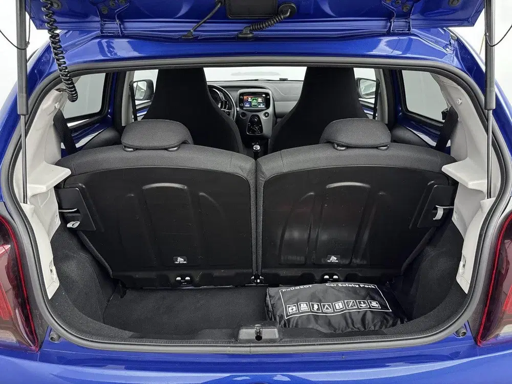 Peugeot 108 Active 75 pk uit 2021, foto 15