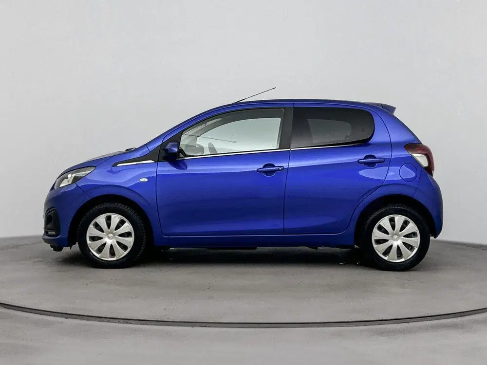 Peugeot 108 Active 75 pk uit 2021, foto 2