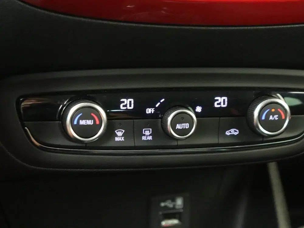 Opel Crossland 1.2 Turbo 110PKGS Line Camera uit 2021, foto 20