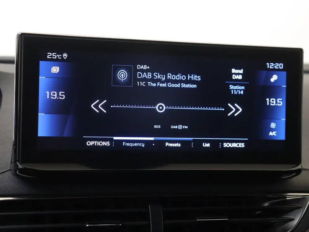 Peugeot 3008 1.2 Hybrid 136PK GT Camera uit 2024, foto 16