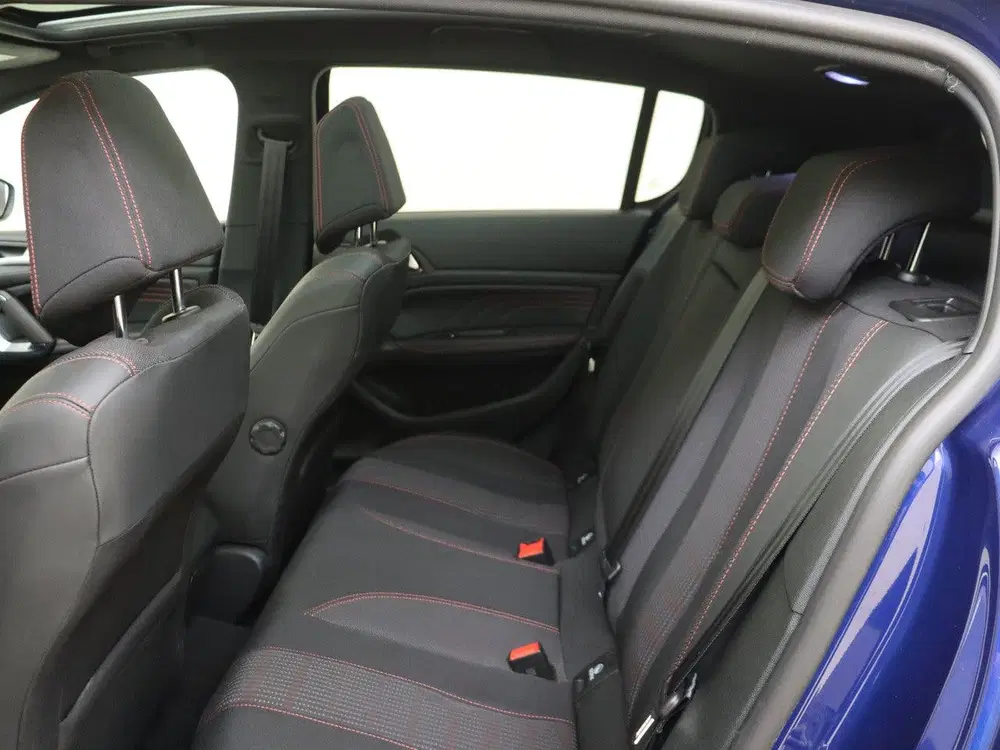 Peugeot 308 1.2 PureTech 130PK GT-line uit 2021, foto 13