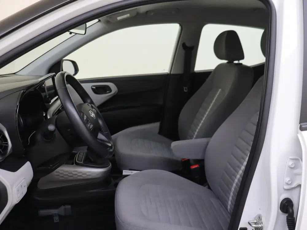 Hyundai I10 1.0 67PK Premium Parkeerhulp uit 2023, foto 10
