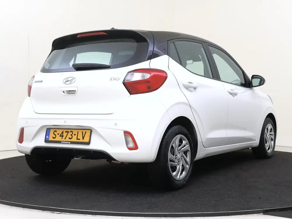 Hyundai I10 1.0 67PK Premium Parkeerhulp uit 2023, foto 11